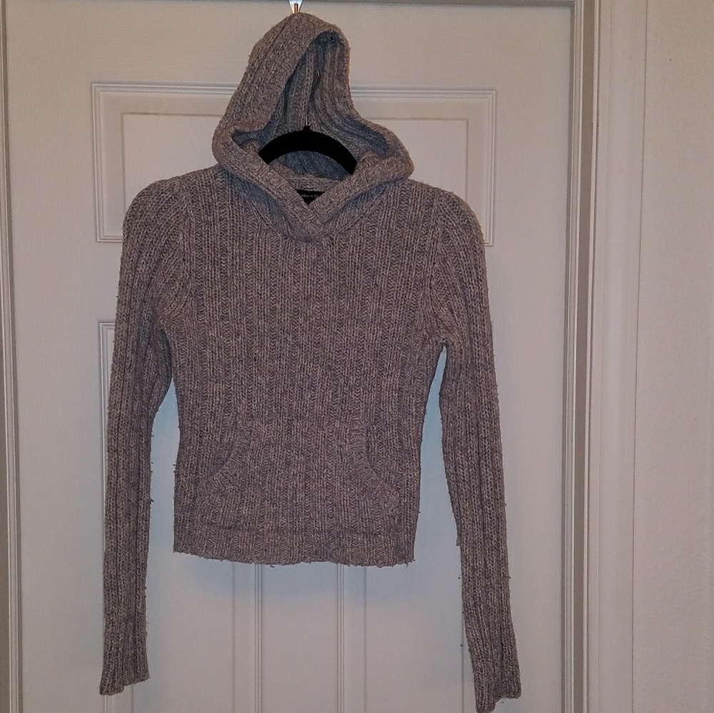 Abercrombie & Fitch grey hoodie sweater